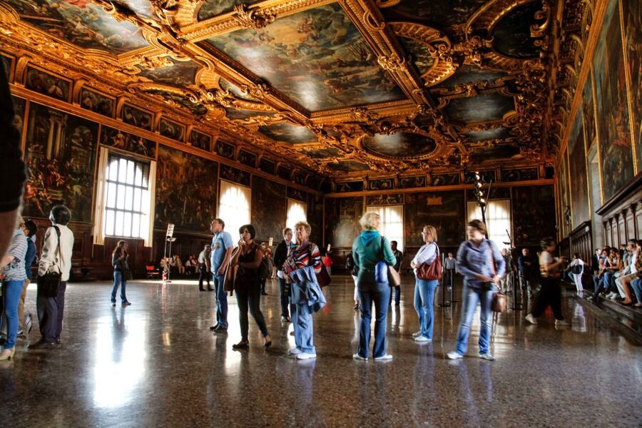 Venice: Walking tour, Doge Palace, & St. Mark's Basilica - Why this tour makes sense in Venice