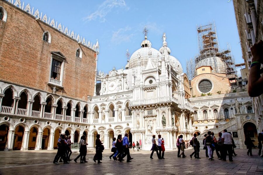 Venice: Walking tour, Doge Palace, & St. Mark's Basilica - Meeting at San Marco