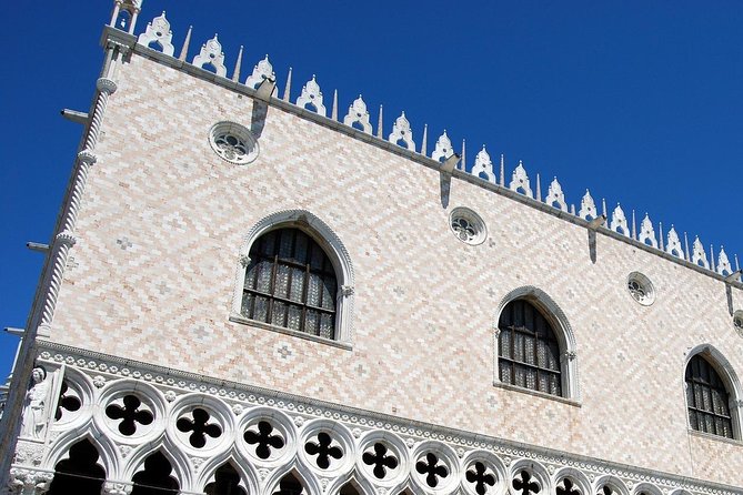 Venice Walking Tour plus Skip the Lines Doge's Palace and St Mark's Basilica Tours - Doge’s Palace shows how Venice ruled
