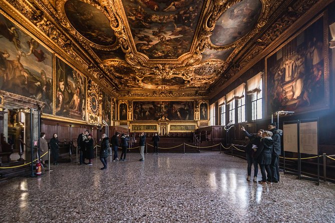 Venice: Winter Pass Top Attractions & City Walking Tour - The optional museums in three different neighborhoods