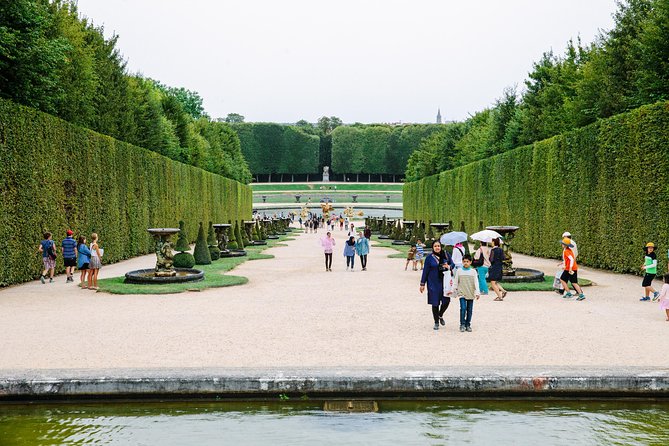 Versailles Château and Gardens Walking Tour - Walking through 800 hectares of royal gardens