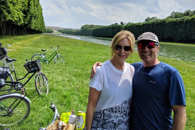 Versailles Domain Bike Tour with Palace Entry by Train from Paris - Cycling through the royal gardens