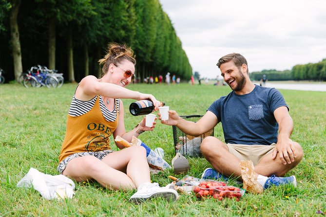 Versailles Full Day Bike Tour with Palace, Gardens, & Picnic - Why a bicycle makes Versailles easier to understand