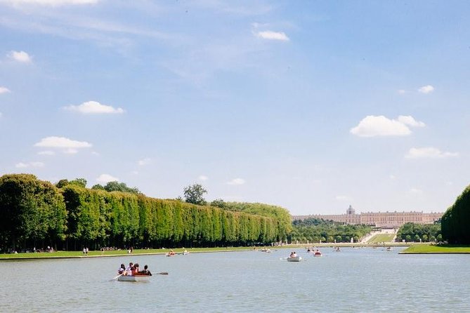 Versailles Full Day Bike Tour with Palace, Gardens, & Picnic - Marie Antoinette’s Queen’s Hamlet