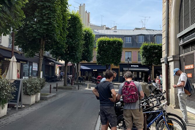 Versailles Full-Day Electric Bike Tour : Market, Picnic & Palace - Equipment, group size, and who should book