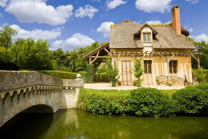 Versailles Full Tour: Palace, Gardens & Marie-Antoinette’s Estate - Petit Trianon and Queen’s Hamlet