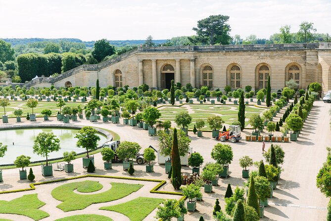 Versailles Half Day Guided Bike Tour - Starting at 12:15 pm in Versailles