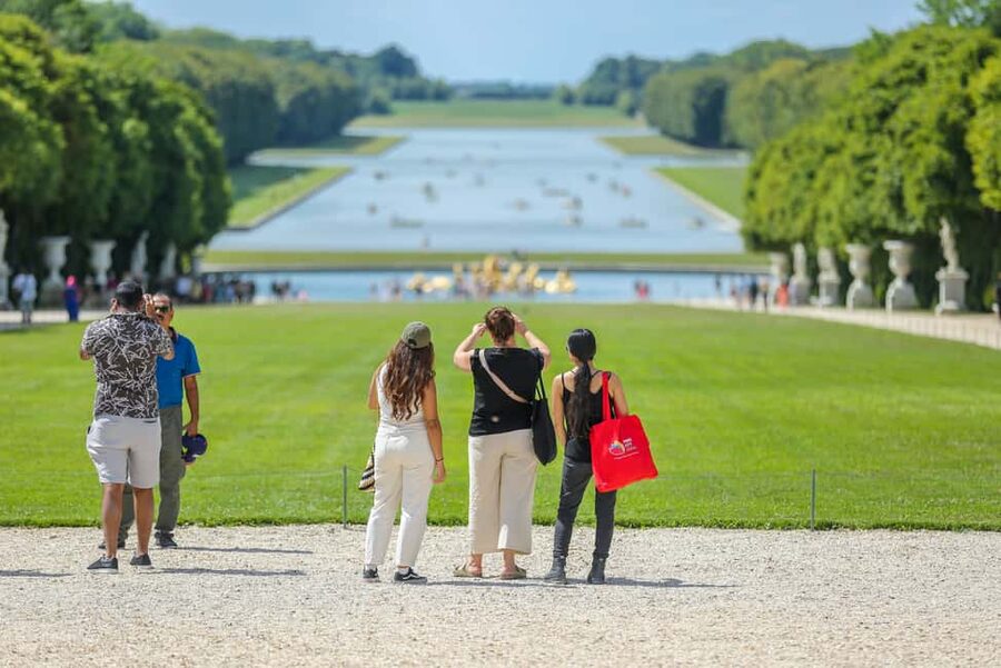 Versailles Palace and Gardens Entry with Seine river Cruise - Should you book this Versailles and Seine package?