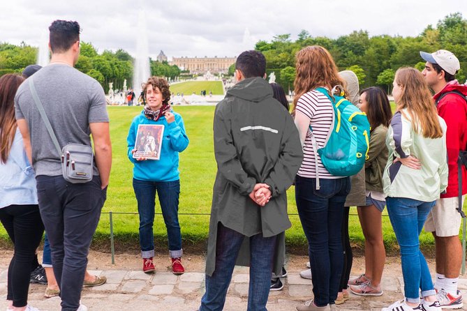 Versailles Palace Bike Tour with Market & Marie-Antoinette hamlet - Royal forests and the Apollo Fountain