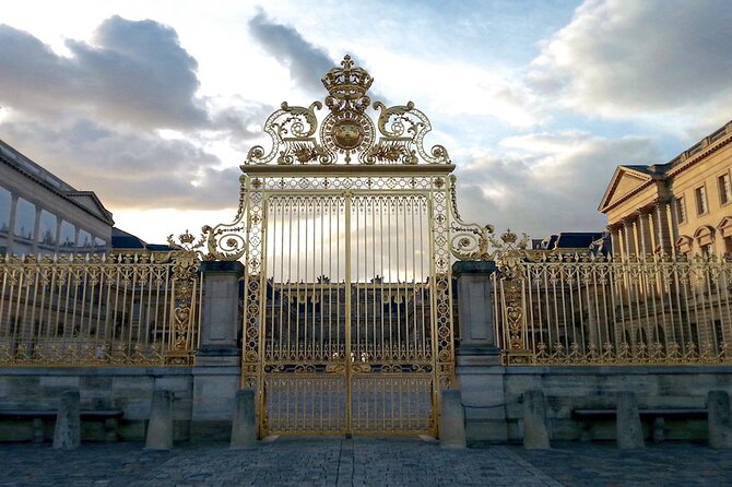 Versailles Palace Full Day or Half Day Tour with Local Guide - What this Versailles tour actually covers