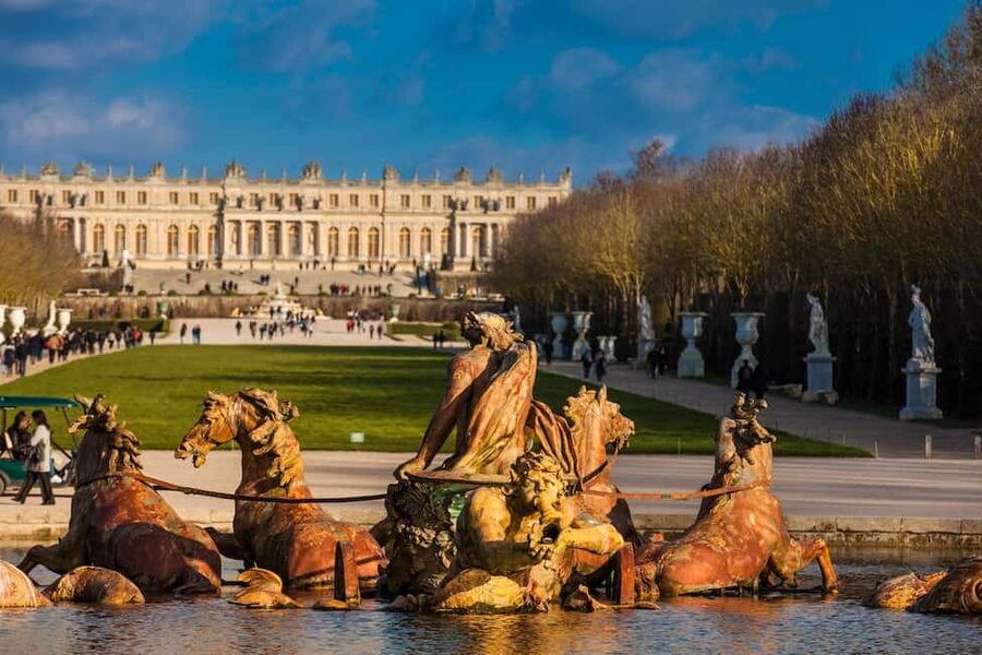 Versailles: Palace & Gardens Guided Tour with Entry Tickets - How much time should you allow?