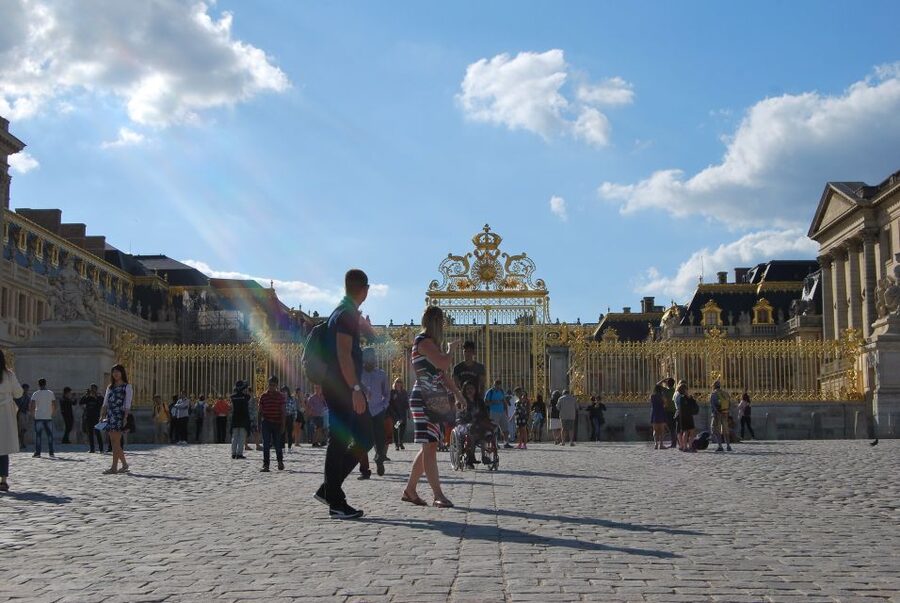 Versailles: Palace Guided Tour with Skip-the-Line Ticket - Practical restrictions and comfort