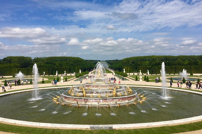 Versailles Palace & Marie-Antoinette's Estate Private Guided Tour with Lunch - Petit Trianon and Marie Antoinette’s private world