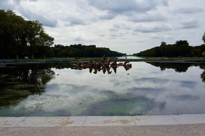 Versailles Royal Palace & Gardens Private Tour by Golf Cart - Is $423.44 per person good value?