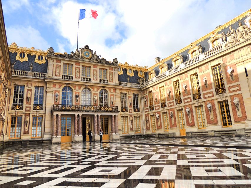 Versailles: Skip-the-Line Guided Palace Tour and Full Access - Inside the State Apartments and Royal Apartments