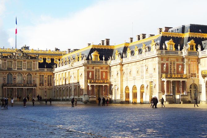 Versailles Small Group Guided Tour with Tranportation from Paris - Morning or afternoon departure?