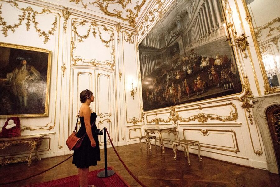 Vienna: Bus & Schönbrunn Palace Skip-the-Line Guided Tour - Inside Schönbrunn Palace with a live guide