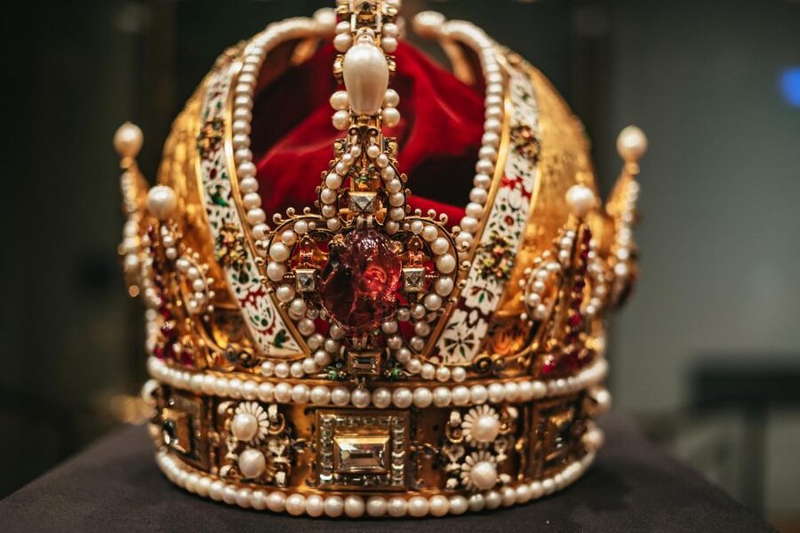 Vienna: Imperial Treasury in the Hofburg Palace - Why the Imperial Treasury belongs on your Hofburg day