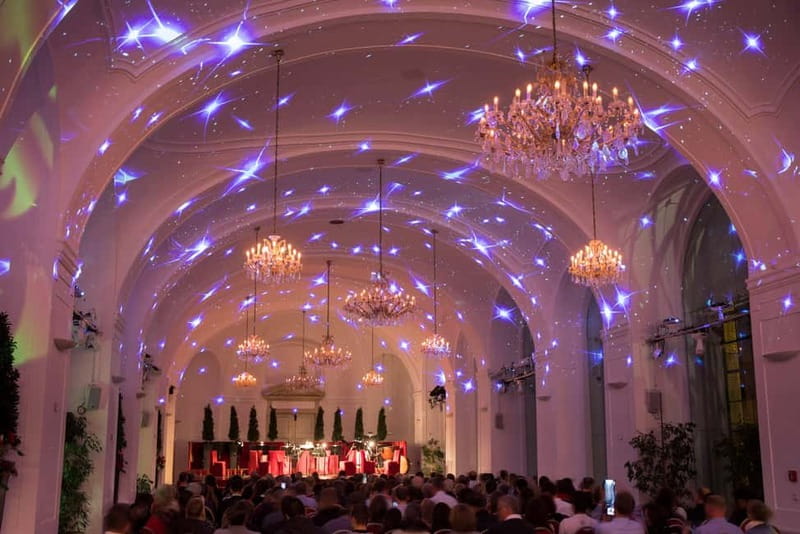 Vienna: Mozart and Strauss Concert at Schönbrunn - Arriving at the Orangery entrance