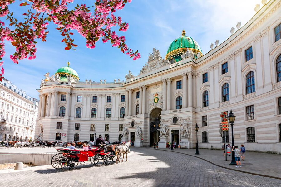 Vienna: Skip-the-Line Hofburg and Empress Sisi Museum Tour - Key points to know before you book