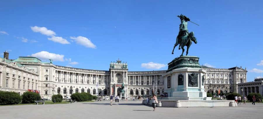 Vienna: Skip-the-Line Hofburg Ticket & Sisi Museum Tour - Going inside with skip-the-line entry