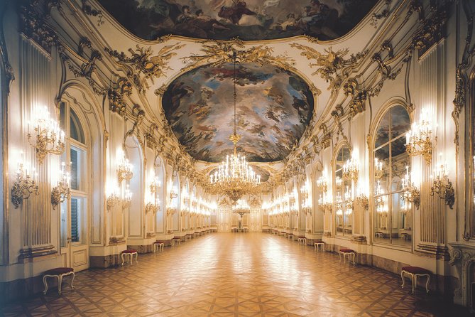 Vienna: Skip the Line Schönbrunn Palace and Gardens Guided Tour - Crowds, group size, and the limits of skip-the-line entry