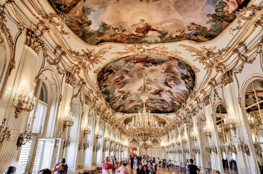 Vienna: Skip-the-Line Schönbrunn Palace and Gardens Tour - Inside 22 Schönbrunn staterooms