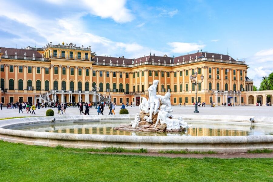 Vienna: Skip-the-Line Schönbrunn Palace & Gardens Tour - Should you book it?