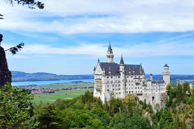 VIP Day Trip Neuschwanstein and Linderhof Castle from Munich - Leaving Munich for the Bavarian countryside