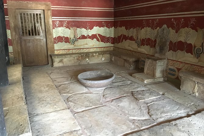 Visit Knossos palace (Tour & Skip-the-Line Ticket) - Frescoes, architecture, and the Minoan imagination