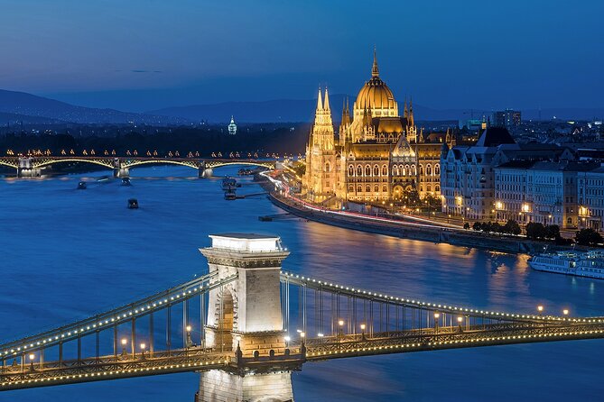 Walking tour in the Buda Castle incl. Fisherman's Bastion - Why this Buda Castle walk works well