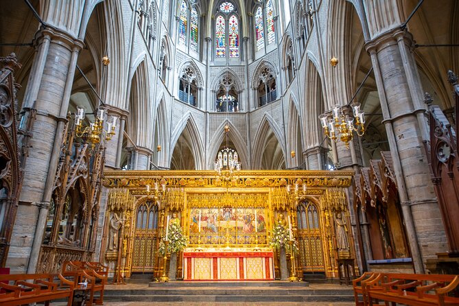 Walking Tour of London Westminster Abbey, Big Ben, Buckingham - Buckingham Palace, the Victoria Memorial, and St. James’s Palace