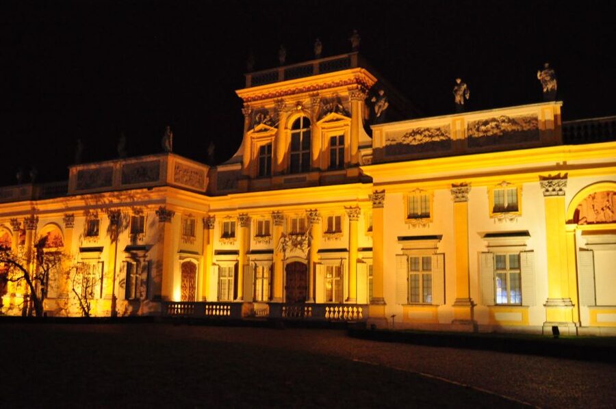 Warsaw Private Wilanow Palace & Garden Tour - Who should book this palace tour?