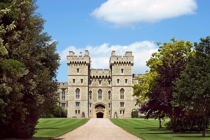 Windsor Castle, Stonehenge, and Oxford Day Trip from London - Three major sights, one very long day