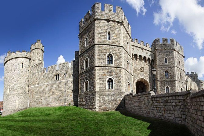 Windsor Castle, Stonehenge & Salisbury Cathedral Guided Tour - Guides, drivers, and the human side of the day