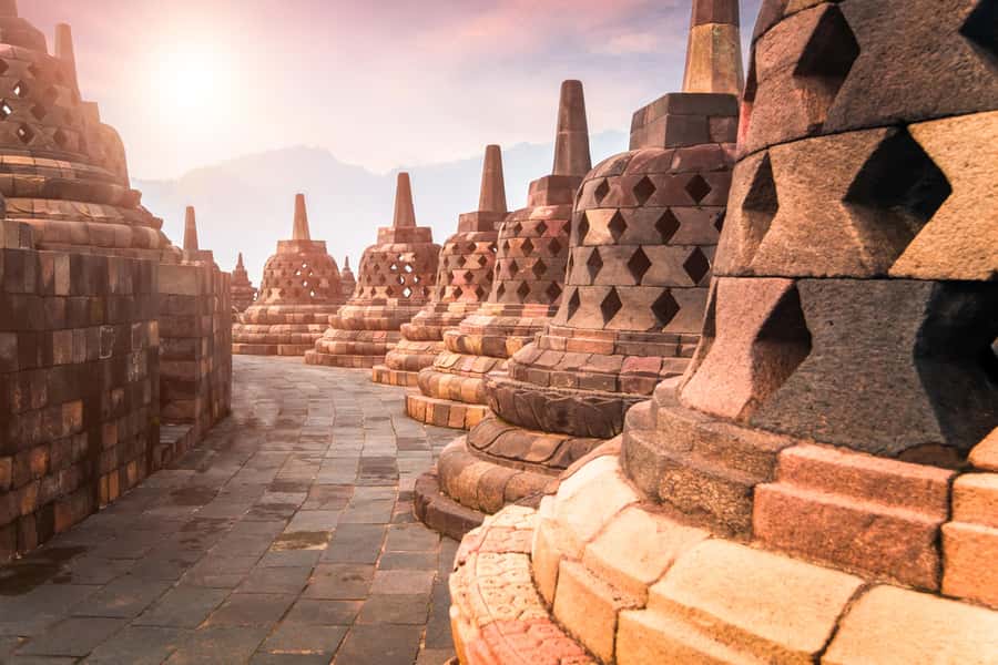 Yogyakarta: Palace, Water Castle & UNESCO Temple Guided Tour - Flexibility when plans change