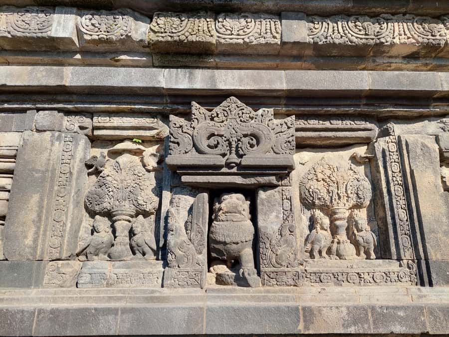 Yogyakarta: Prambanan Temple Morning Tour and Palace Tour - Who will enjoy this day most